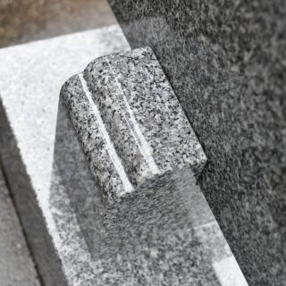 お墓のコケ掃除後